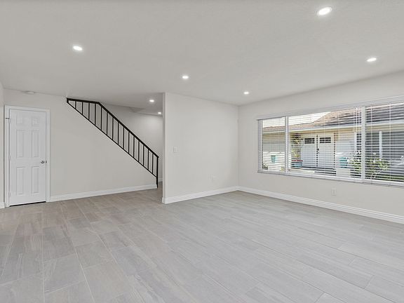 3rd image of 18311 Patterson Ln APT 1
