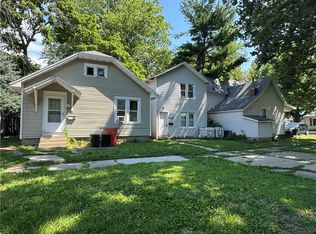 2502 Pine Ave, Mattoon, IL 61938