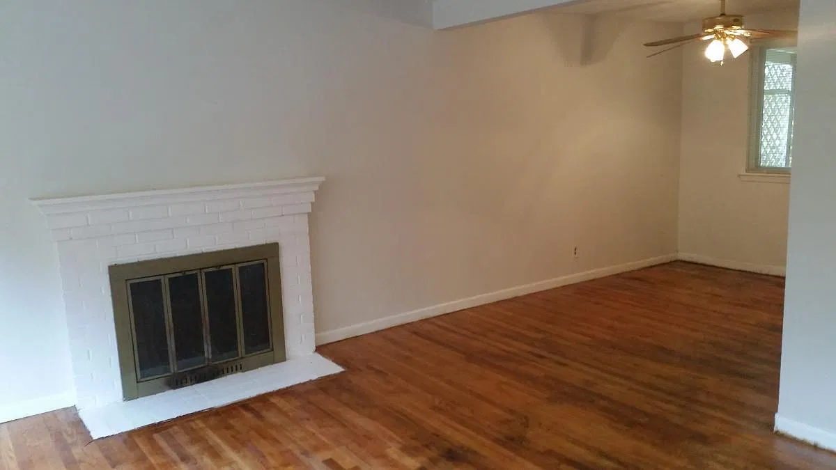 4 bed, 2058 sqft, $857 — Photo 4