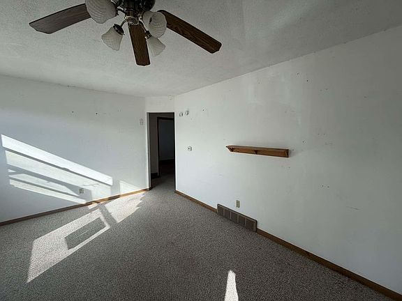 4th image of 2608 Taft St