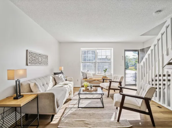 5126 Singleton Dr, Hilliard, OH 43026