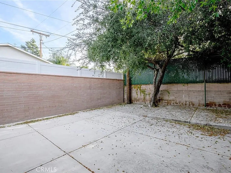 768 N Workman St — Photo 14