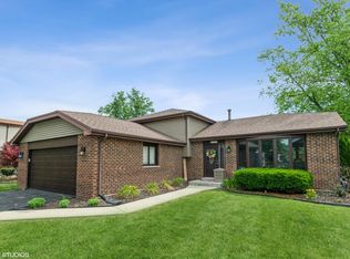 18447 Aberdeen St, Homewood, IL 60430