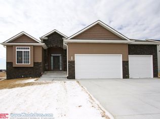 10111 Sweetwater, Lincoln, NE 68527