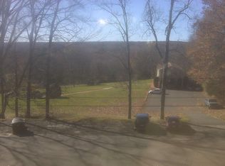 22 Pilgrim Trl #G6, Woodbury, CT 06798