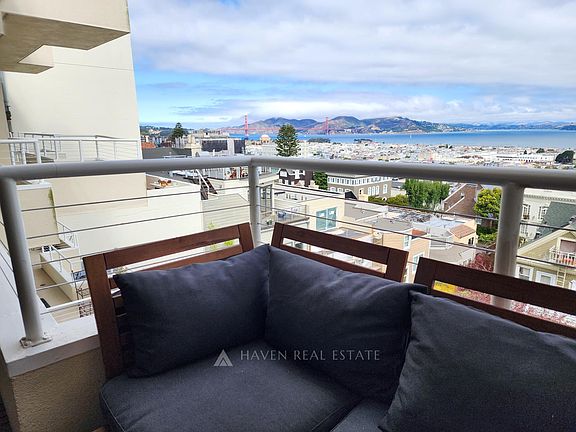 4th image of 2040 Broadway St APT 301