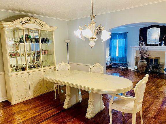 3rd image of 7446 Paseo Blvd