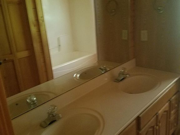 4th image of 29 Hillside Dr