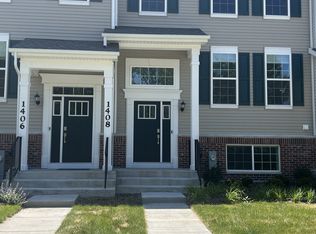 1408 Neubauer Cir, Lindenhurst, IL 60046
