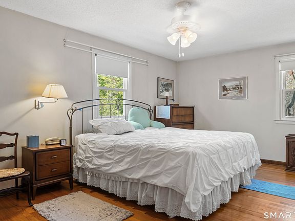 5th image of 26 Seiter Hill Road