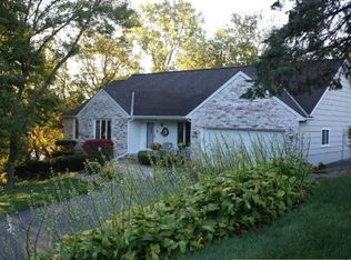 5001 Kingsdale Dr, Bloomington, MN 55437