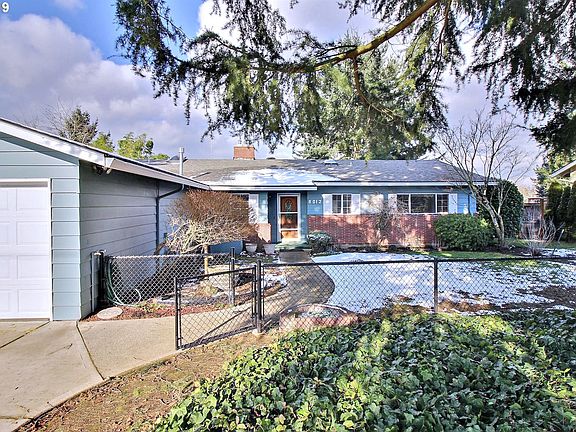 2nd image of 6012 Montana Ln