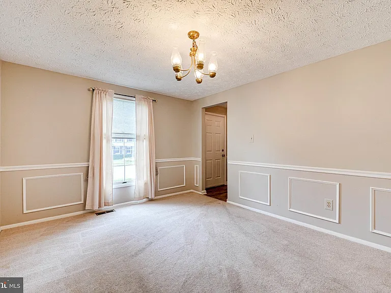 3381 Monarch Ln — Photo 11
