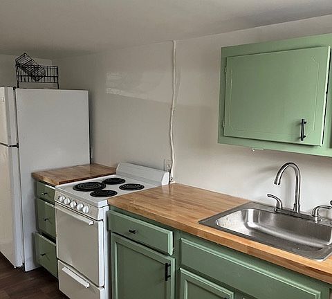 5th image of 542 E Godfrey Ave