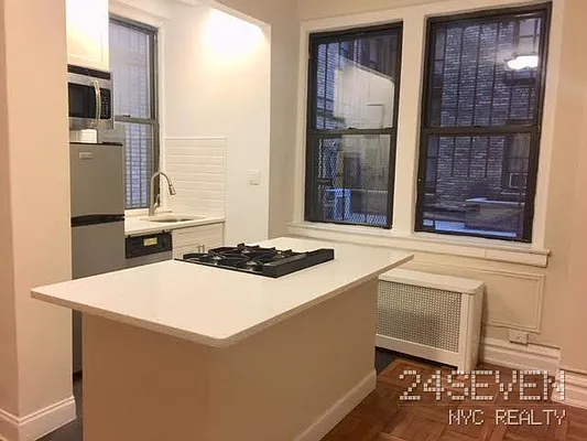 Rented by 24 7 NYC Realty Inc. | media 39
