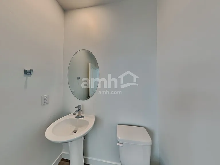 6217 W Calle Bilboa — Photo 6