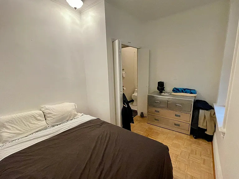 30 Beacon St #1 — Photo 4