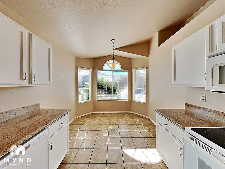 3018 W Laquila Aerie — Photo 6