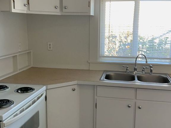 3rd image of 335-3355 W 2nd St #2