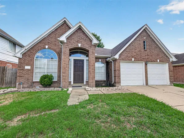 12207 Pamela Sue Ct, Meadows Place, TX 77477