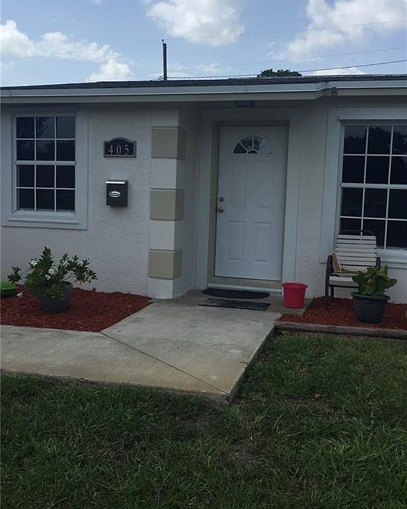 1st image of 405 W Alverdez Ave