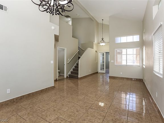 5th image of 6572 Grand Oaks Dr