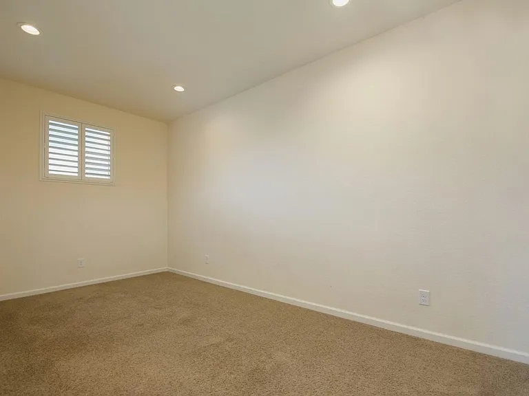 1032 Arbor Rd — Photo 16