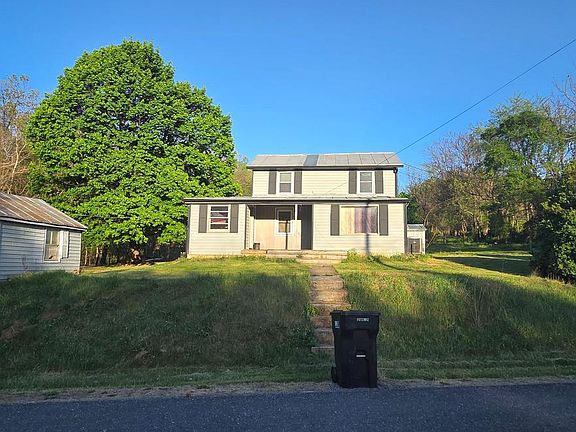 2nd image of 8168 Daphna Rd