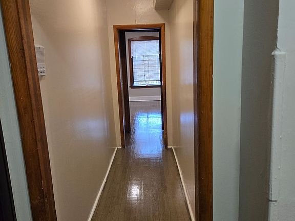 4th image of 1811 W Garfield Blvd #3