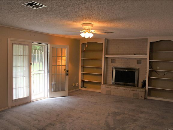 3rd image of 1466 Paradise Pkwy