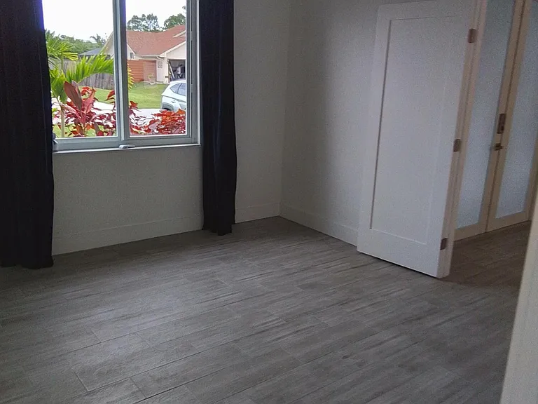 1258 SW Santiago Ave — Photo 9