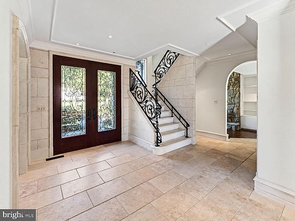 4th image of 6700 Vendome Ter