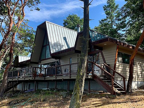 5th image of 605 Cape Dr
