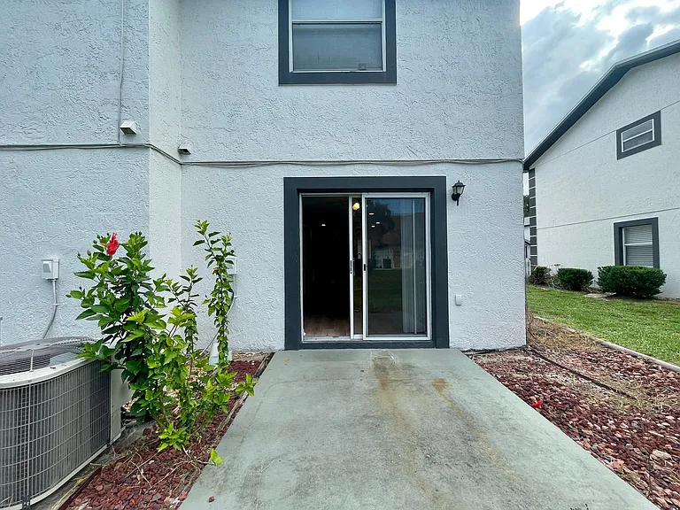 Village Park Townhomes | 2 & 3 Bedroom Apartments in Lady Lake, FL — Photo 93