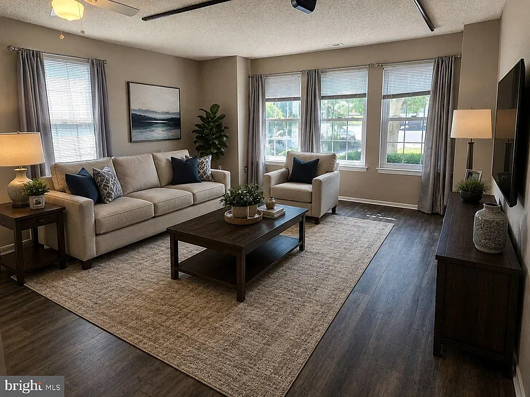 37 Bridgewater Dr #37 — Photo 3