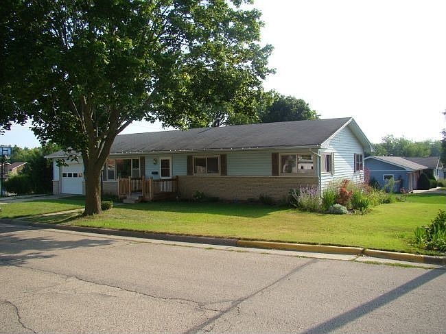 1st image of 1021 N Main St