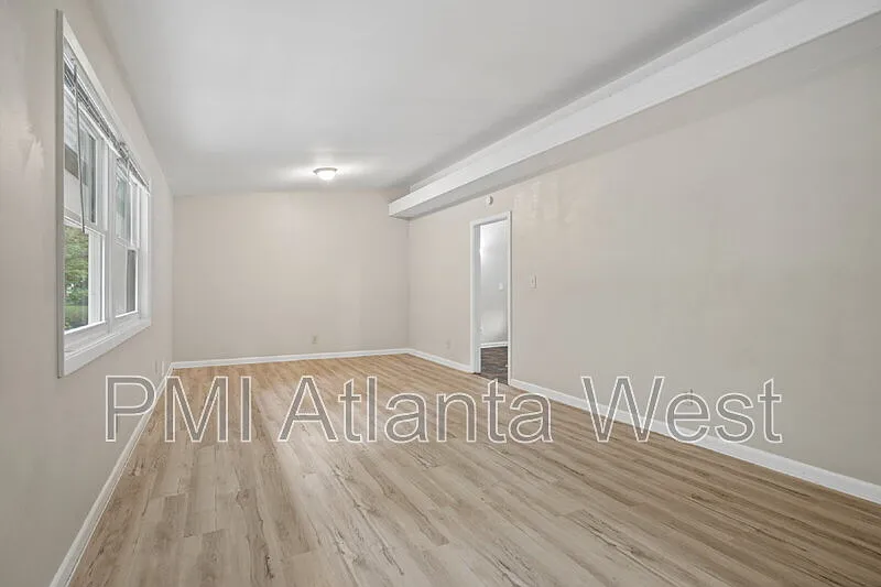 3 bed, 2.0 bath, 1788 sqft, $1,820 — Photo 4