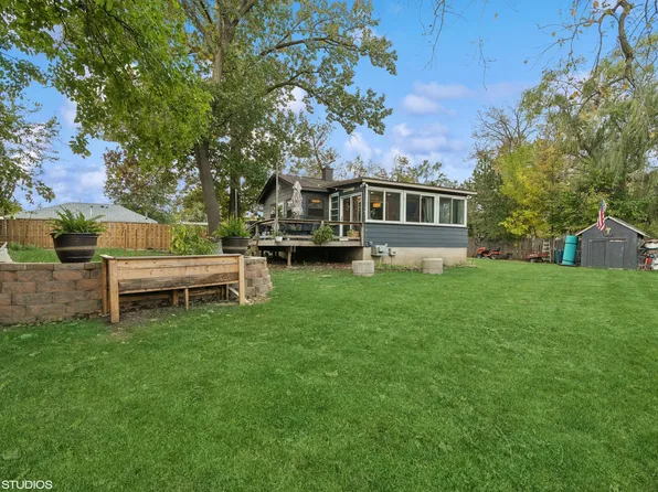 26124 W Riverview Pl, Antioch, IL 60002