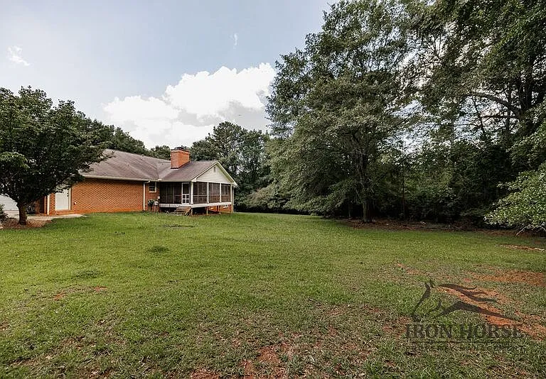 8671 Macon Hwy — Photo 38