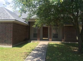 1001 Hunters Ct, Sanger, TX 76266