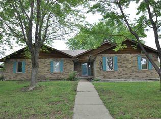 3828 SW 39th Ter, Topeka, KS 66610