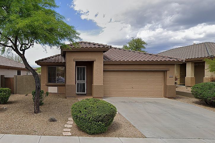 1st image of 2518 W Warren Dr