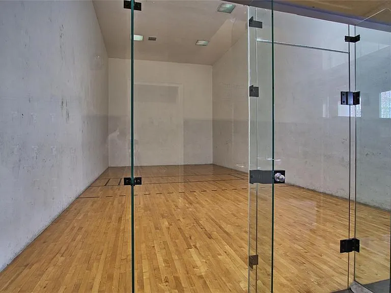 10019 Courtney Palms Blvd #302 — Photo 19