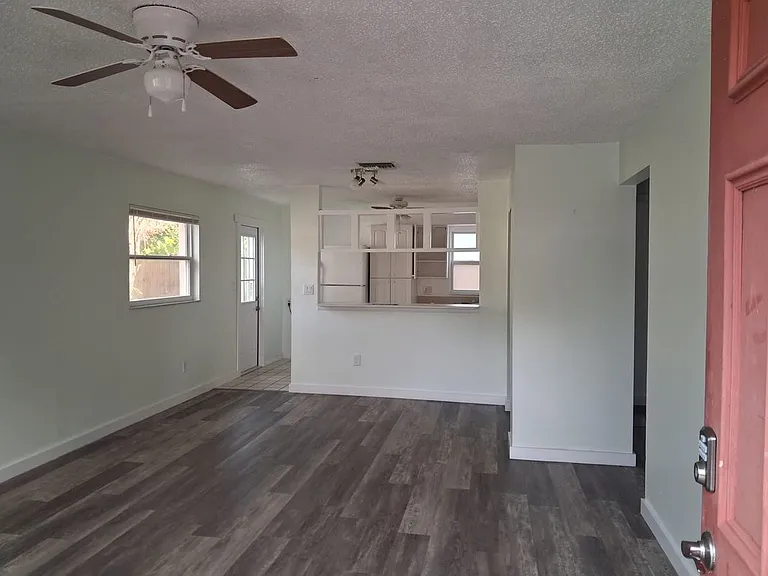 1319 Boylan Ave — Photo 7