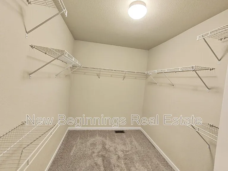 2562 Ellingwood Dr — Photo 19