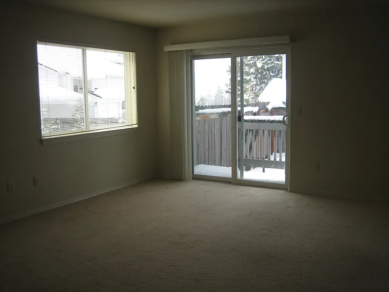 1719 Grant Rd — Photo 7