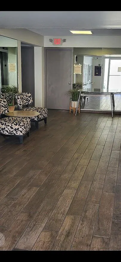 1 bed, 523 sqft, $2,100 — Photo 3