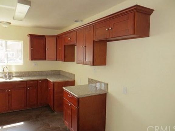 5th image of 11209 Virginia Ave #1