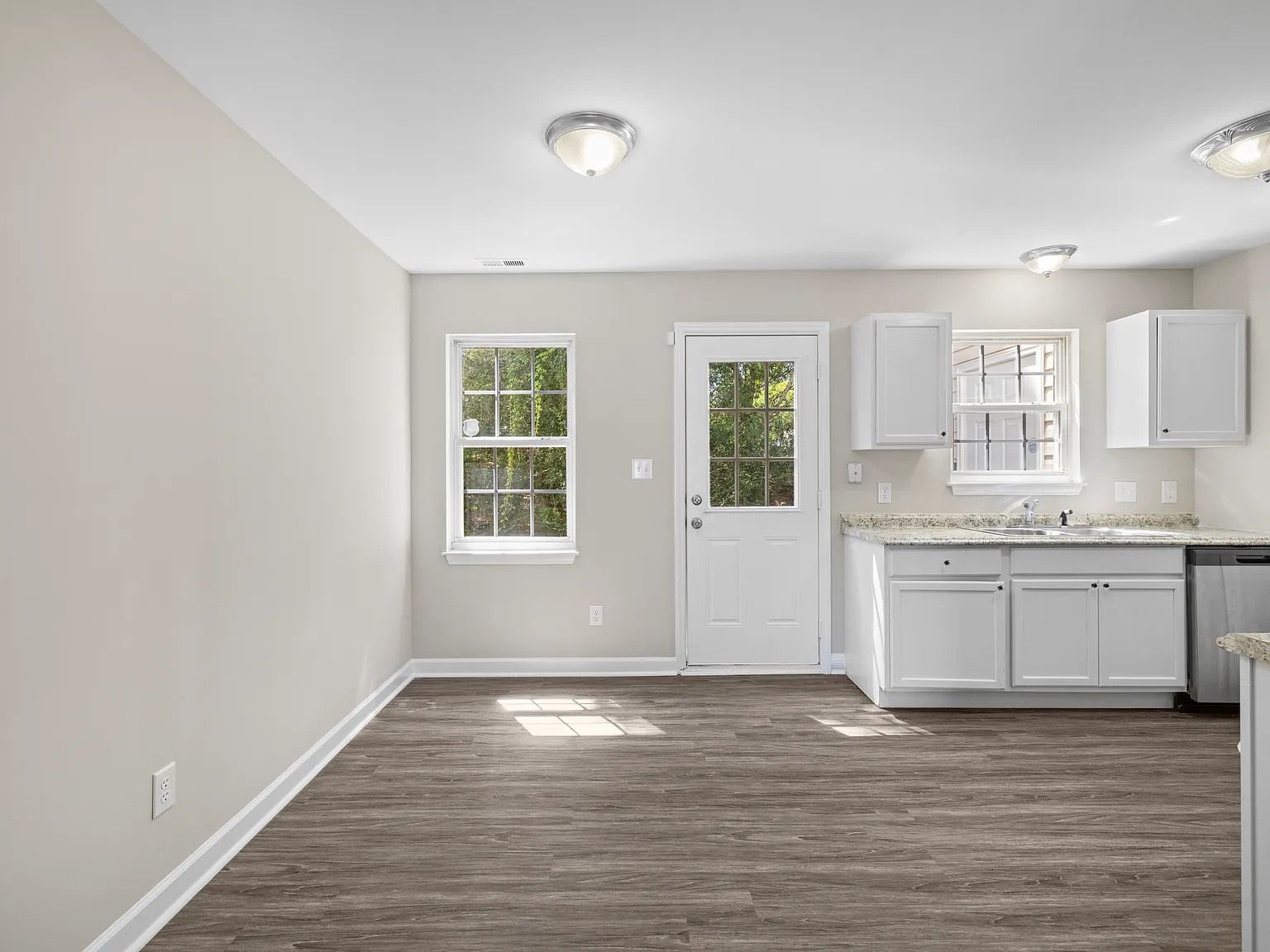 3 bed, 1144 sqft, $1,700 — Photo 4