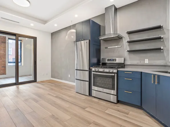 559 Quincy Street image 1 of 19